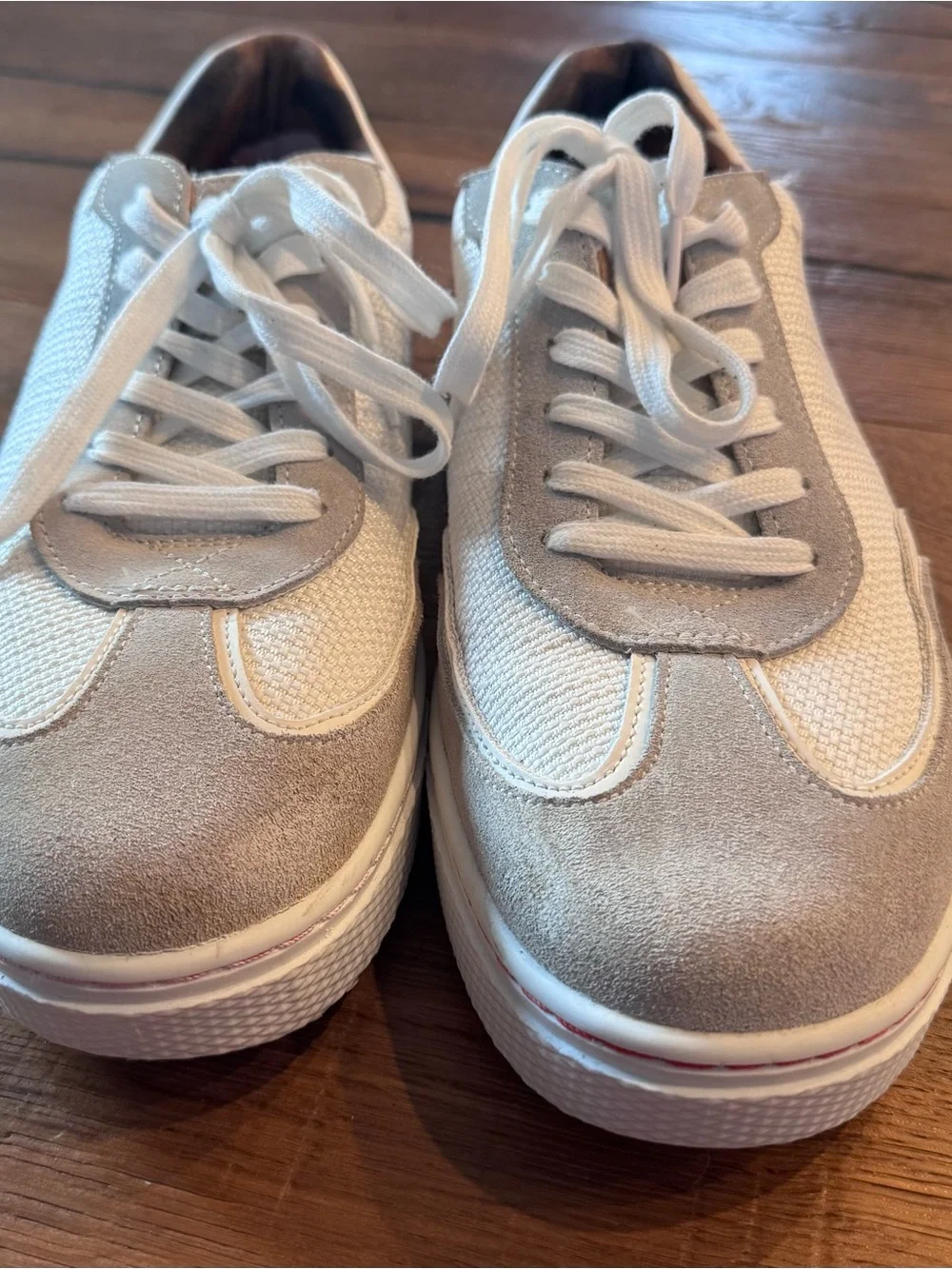 Muk Luks Men's White and Tan Casual Sneakers